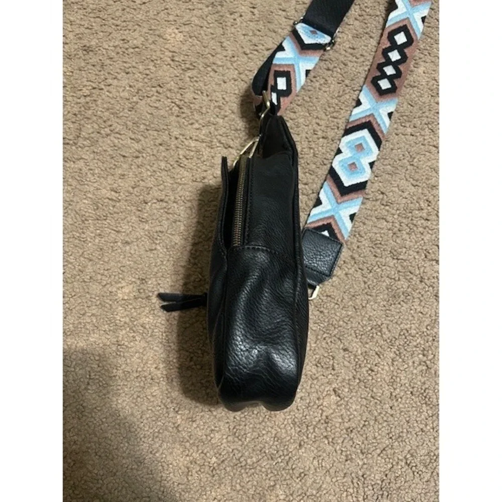 Anthropologie Urban‎ Originals Vegan Leather Sling Bag Geometric Black Strap